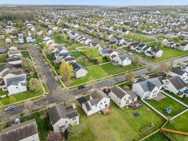 7910 Waggoner Run Drive, Blacklick, OH 43004