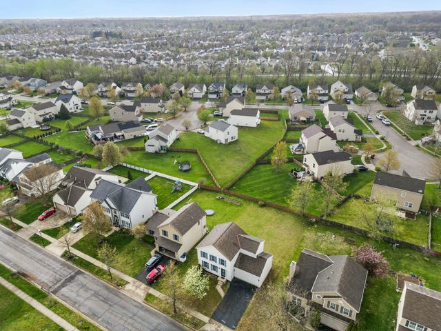 7910 Waggoner Run Drive, Blacklick, OH 43004