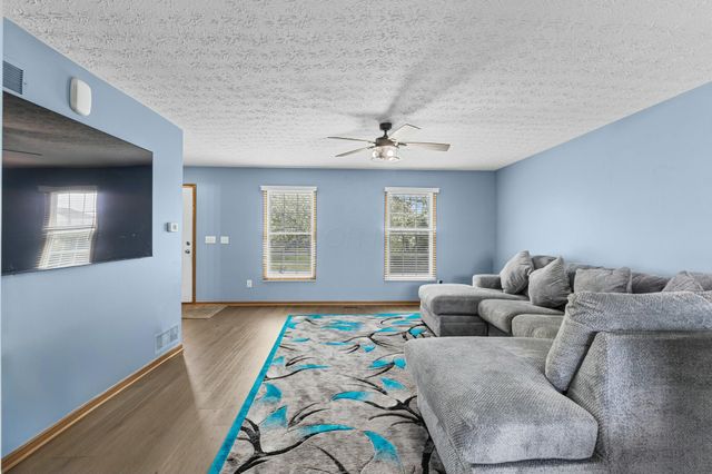 7910 Waggoner Run Drive, Blacklick, OH 43004