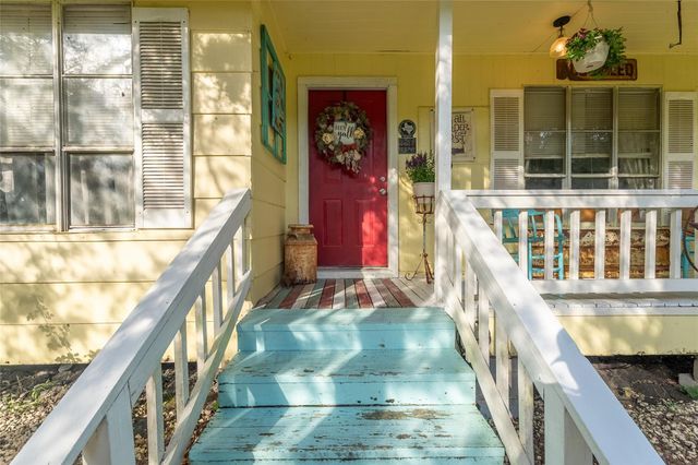 280 The Woods Road, Coldspring, TX 77331