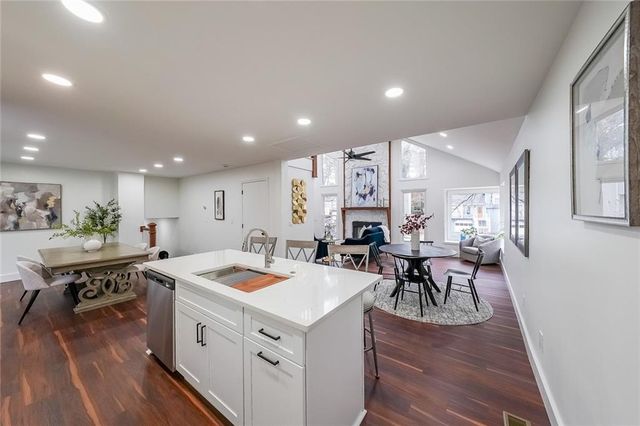 2541 Deer Isle Cove, Lawrenceville, GA 30044