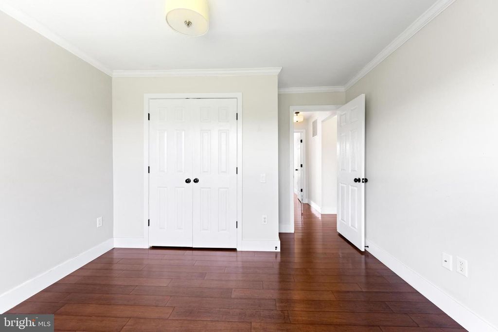 Image 35 of property listing at 6956 FAIR LN, New Market, MD 21774