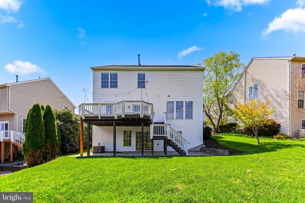 Image 46 of property listing at 6956 FAIR LN, New Market, MD 21774