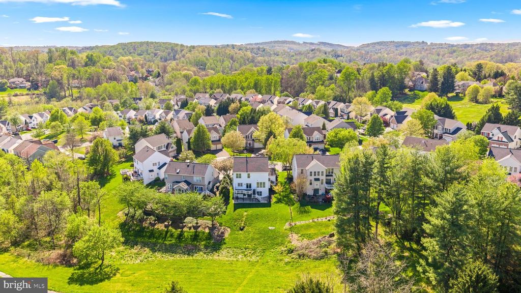 Image 50 of property listing at 6956 FAIR LN, New Market, MD 21774