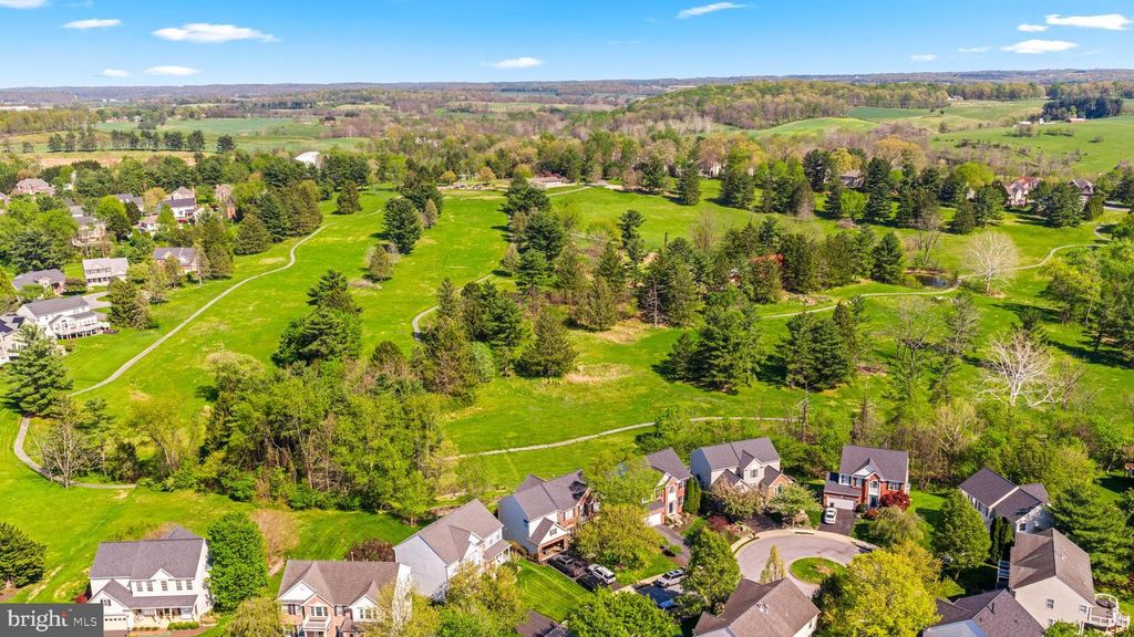 Image 51 of property listing at 6956 FAIR LN, New Market, MD 21774