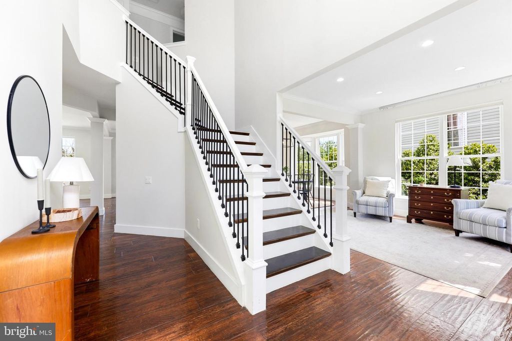 Image 6 of property listing at 6956 FAIR LN, New Market, MD 21774