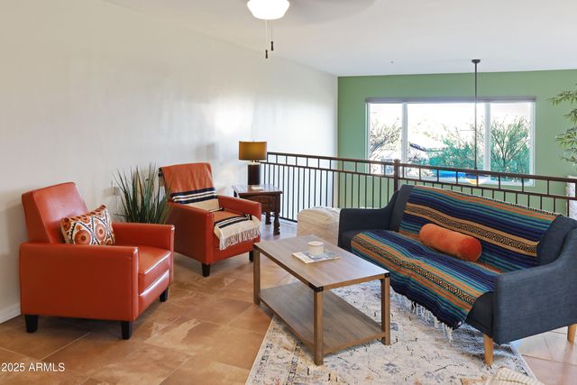 13022 N MOUNTAINSIDE Drive B, Fountain Hills, AZ 85268