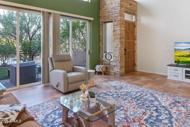 13022 N MOUNTAINSIDE Drive B, Fountain Hills, AZ 85268