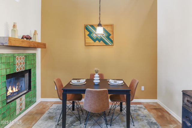 13022 N MOUNTAINSIDE Drive B, Fountain Hills, AZ 85268