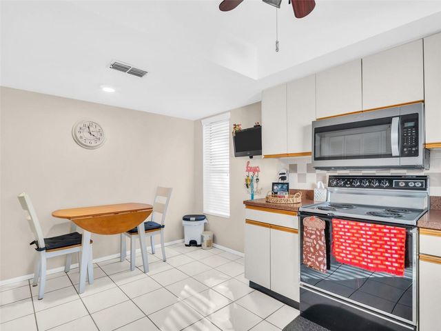 2504 OAK CIRCLE, Tarpon Springs, FL 34689