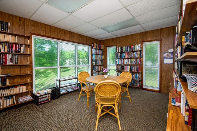 2504 OAK CIRCLE, Tarpon Springs, FL 34689