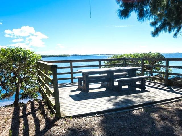 2504 OAK CIRCLE, Tarpon Springs, FL 34689