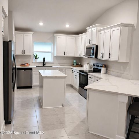 1178 Soleway Avenue NW, Palm Bay, FL 32907