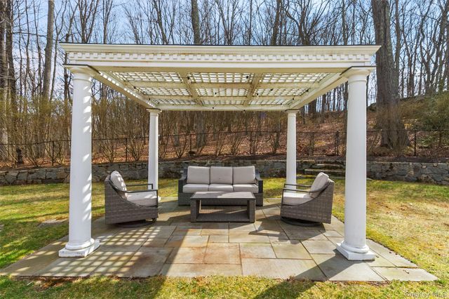 241 N Salem Road, Waccabuc, NY 10597