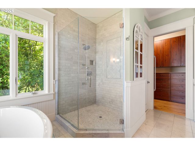 550 Nw ALPINE Ter, Portland, OR 97210
