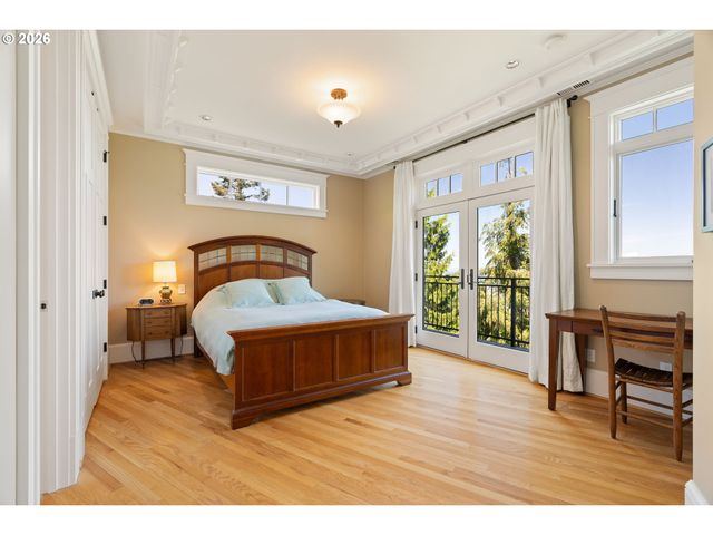 550 Nw ALPINE Ter, Portland, OR 97210