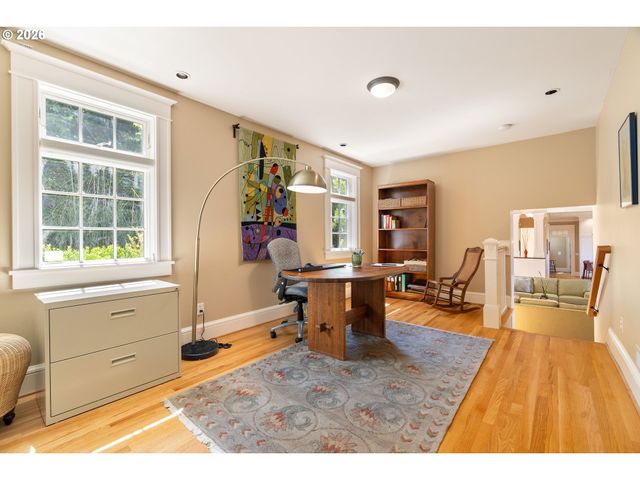 550 Nw ALPINE Ter, Portland, OR 97210