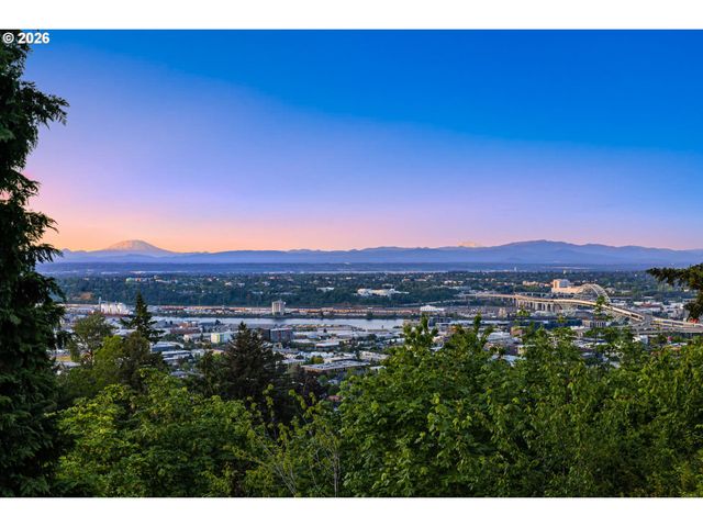 550 Nw ALPINE Ter, Portland, OR 97210