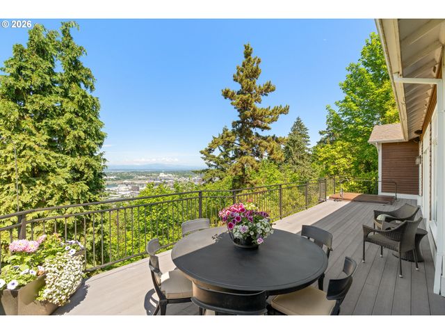 550 Nw ALPINE Ter, Portland, OR 97210