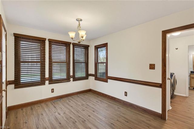 1825 Summerhedge CLS, Virginia Beach, VA 23456