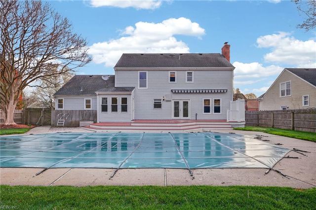 1825 Summerhedge CLS, Virginia Beach, VA 23456