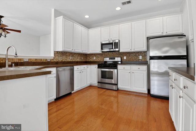 21429 HUMBOLT SQ, Ashburn, VA 20147