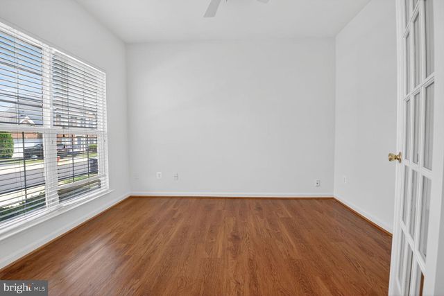 21429 HUMBOLT SQ, Ashburn, VA 20147