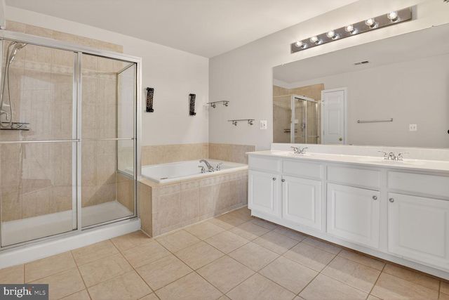 21429 HUMBOLT SQ, Ashburn, VA 20147
