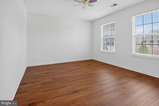 21429 HUMBOLT SQ, Ashburn, VA 20147