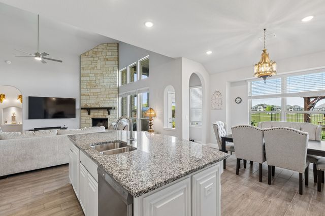645 Winters Drive, Waxahachie, TX 75165