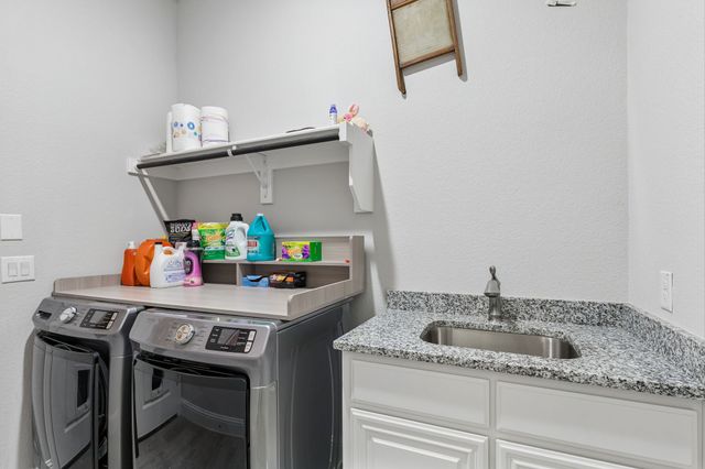 645 Winters Drive, Waxahachie, TX 75165
