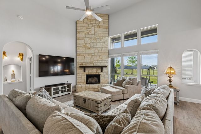 645 Winters Drive, Waxahachie, TX 75165