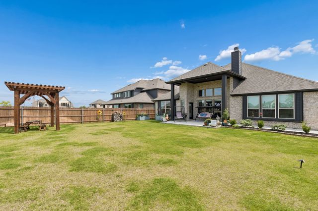 645 Winters Drive, Waxahachie, TX 75165