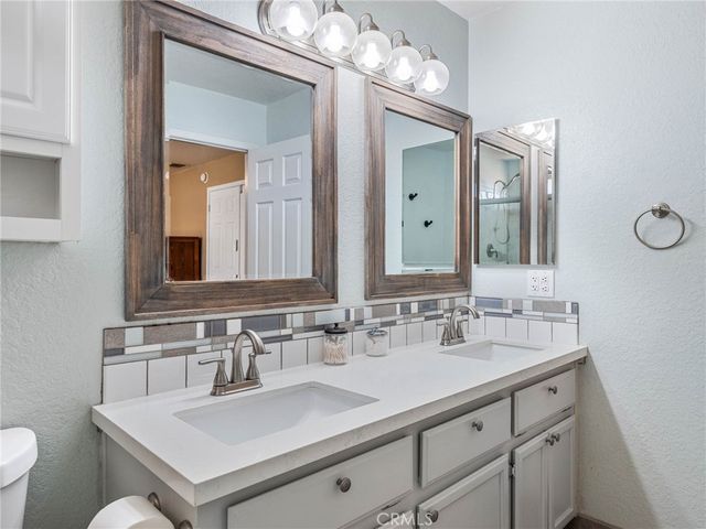 12190 Mission, Oak Hills, CA 92344