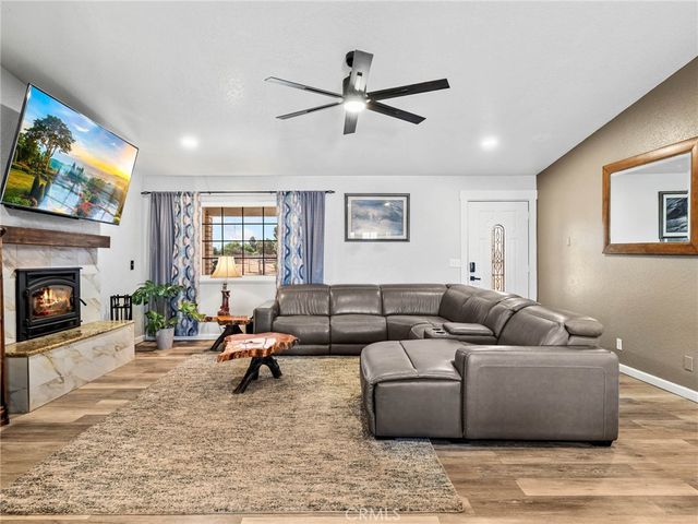 12190 Mission, Oak Hills, CA 92344