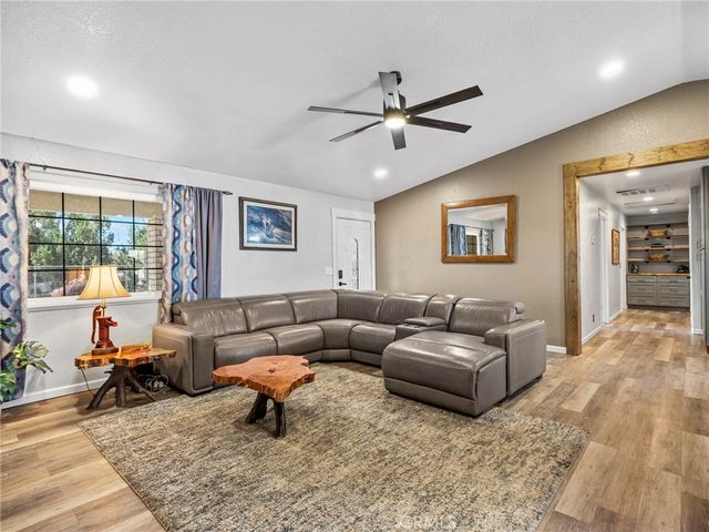 12190 Mission, Oak Hills, CA 92344