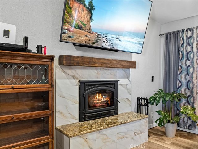 12190 Mission, Oak Hills, CA 92344