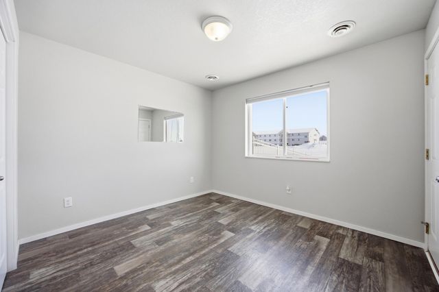 4304 Estate Drive S, Fargo, ND 58104