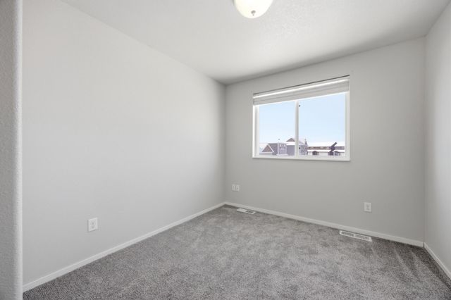 4304 Estate Drive S, Fargo, ND 58104