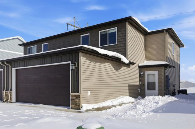 4304 Estate Drive S, Fargo, ND 58104