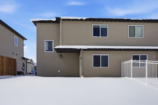 4304 Estate Drive S, Fargo, ND 58104