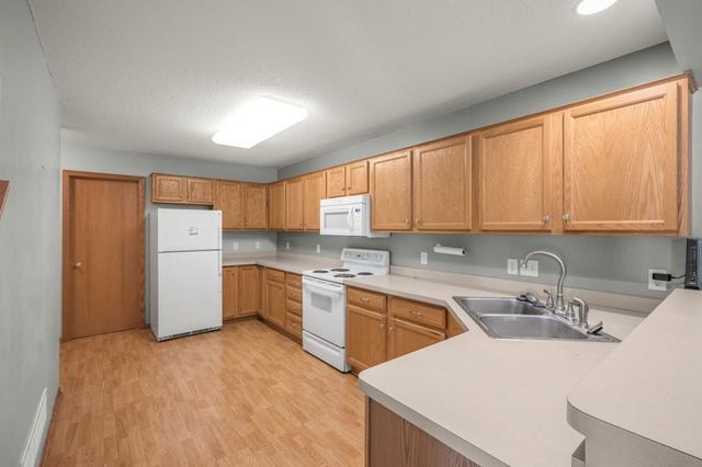 815 Ferdinand Drive, Shakopee, MN 55379