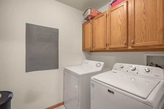 815 Ferdinand Drive, Shakopee, MN 55379