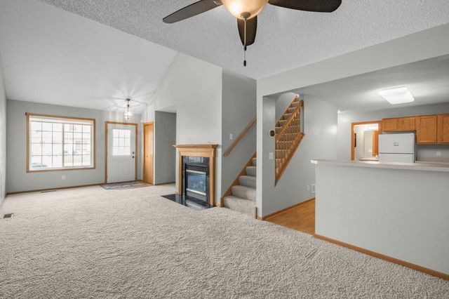 815 Ferdinand Drive, Shakopee, MN 55379