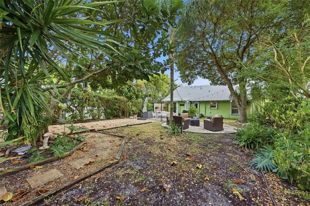 117 S Palmway, Lake Worth Beach, FL 33460