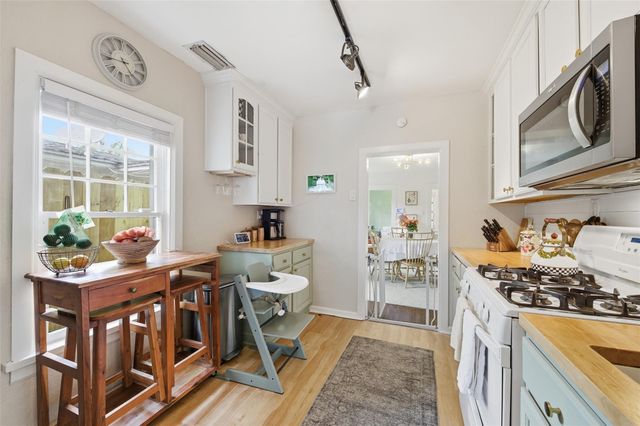 117 S Palmway, Lake Worth Beach, FL 33460