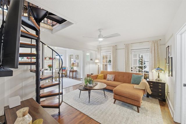 117 S Palmway, Lake Worth Beach, FL 33460