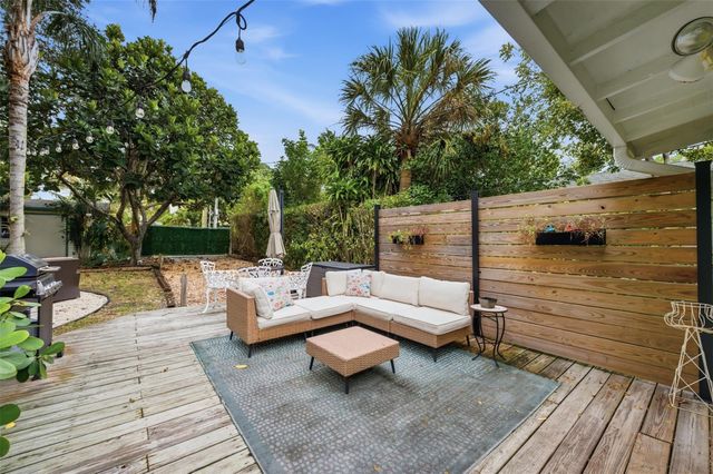 117 S Palmway, Lake Worth Beach, FL 33460