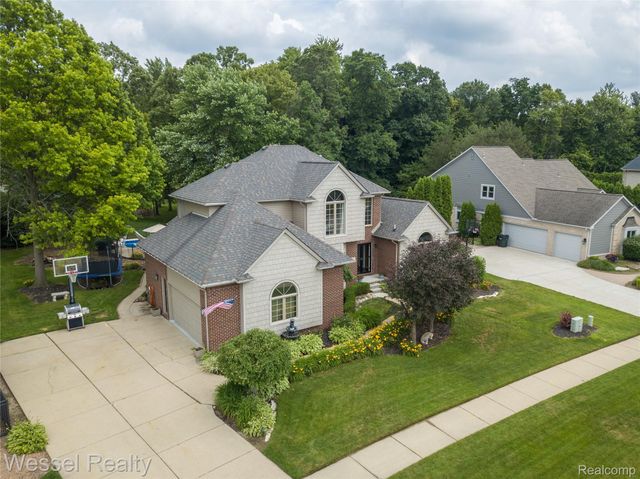 49112 White Mill Drive, Shelby Charter Township, MI 48317
