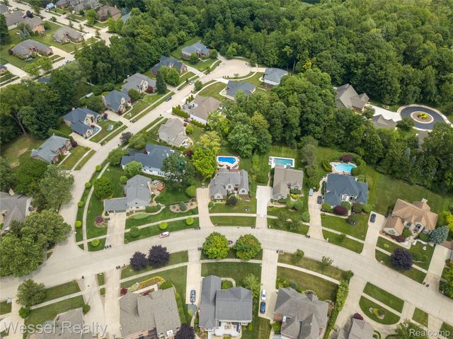 49112 White Mill Drive, Shelby Charter Township, MI 48317